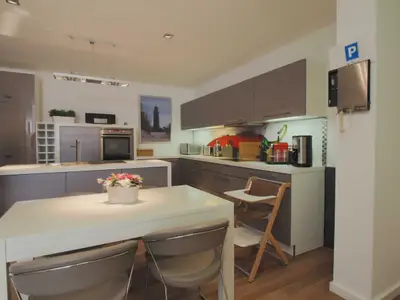 Esstisch in der offenen Küche