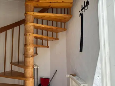 Eingang mit Wendeltreppe