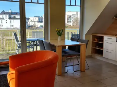 Küche mit Essbereich