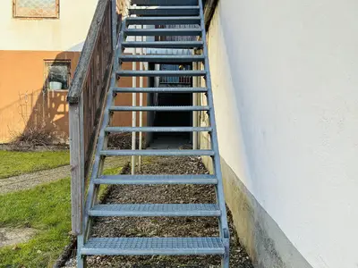 Treppe zum Hauseingang