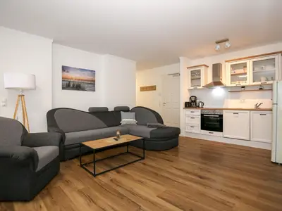 Wohnzimmer mit Küchenzeile