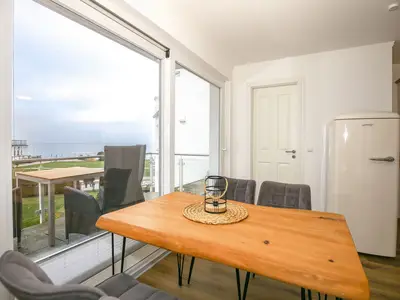 Essbereich mit Meerblick