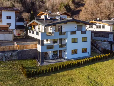 Außenseite Ferienhaus [Winter]