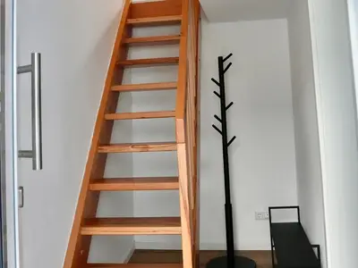 Die steile Treppe vom Erdgeschoss ins 1. OG