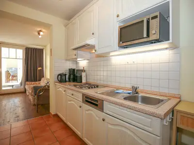 Küche mit Mikrowelle