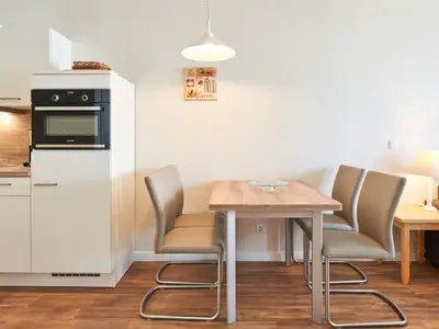 Ferienwohnung für 2 Personen (44 m²) in Sellin (Ostseebad) 5/10