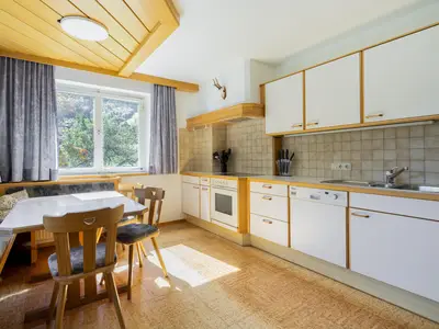 MontaVista_Apt_01_Wohnzimmer_Küche (6)