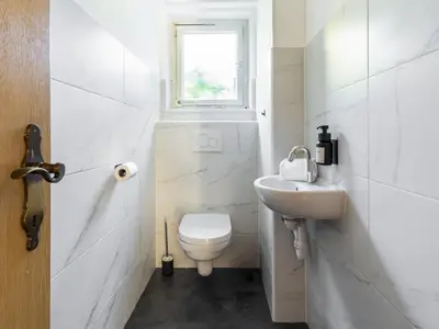 MontaVista_Apt_01_WC