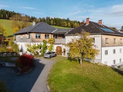 Gut Pecketsberg Aussenansicht