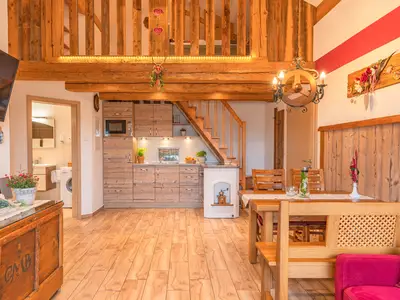 Empore mit Zusatzbett