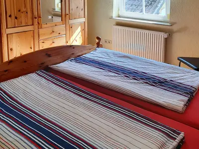 Schlafzimmer Blick zum Fenster