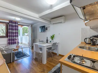 Ferienwohnung für 2 Personen (32 m²) in Poreč 2/10
