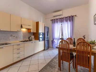 Ferienwohnung für 4 Personen (47 m²) in Poreč 2/10