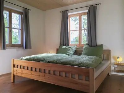 Schlafzimmer 1