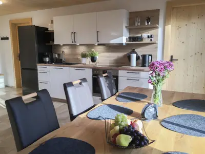 Küche und Essbereich