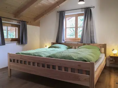 Schlafzimmer 1
