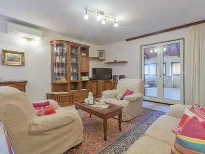 Ferienwohnung für 8 Personen (135 m²) in Valbandon 9/10