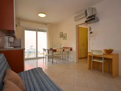 Ferienwohnung für 6 Personen (35 m²) in Bibione 1/10