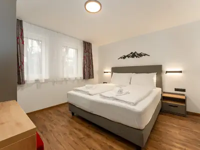 Schlafzimmer 2 mit TV