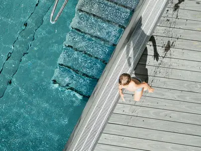 Beheizter Outdoor Infinity Pool