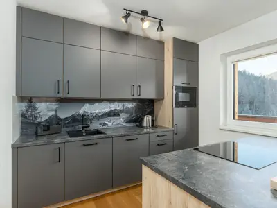 Voll ausgestattete Küche