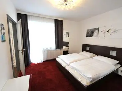 Schlafzimmer mit je einen Doppelbett