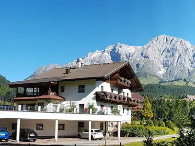 Haus Huber sommer außen
