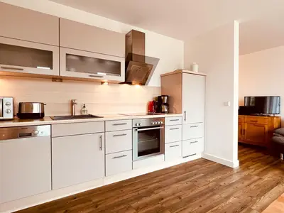 offene Küche mit Blick zum Wohnbereich