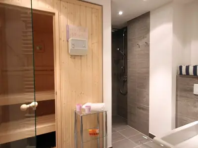 Duschbad und Sauna