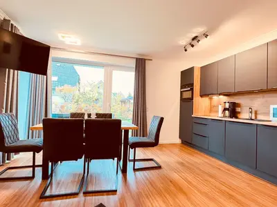 offene Küche mit Essbereich