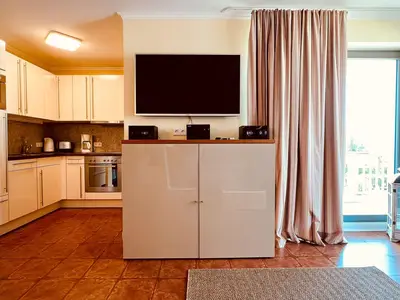 Wohnbereich & offene Küche