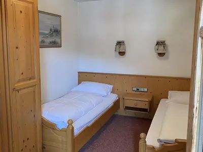 2. Schlafzimmer