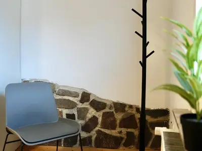 Sitzgelegenheit im Schlafzimmer 1