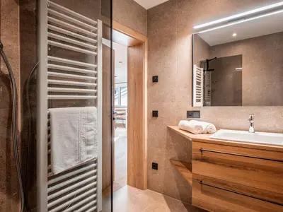 Badezimmer (c) Hannes Dabernig