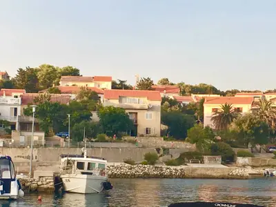 Ferienwohnung für 3 Personen (30 m²) in Jakišnica 2/10