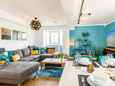 Wohnzimmer: Schlafsofa, TV