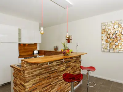 Offene Küche mit Backofen