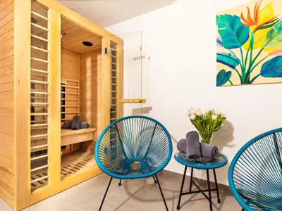 Schlafzimmer 2: Doppelbett (180x200)