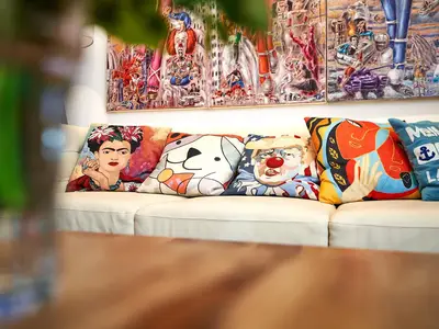 Wohn- /Essbereich: Sofa, Sitzbereich, Essbereich, TV