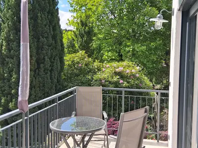 Balkon Wohnung Mandelblüte im EG.