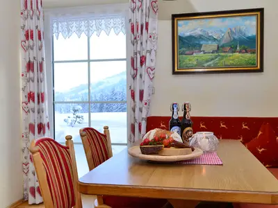 Enzian_Alpenrose_Essbereich