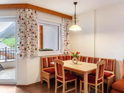 51660482-Alpenflora2-4_230510-154435533-HDR_230515