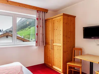 51660482-Alpenflora2-16_230510-154708338-HDR_23051