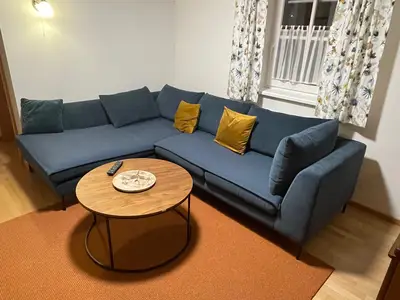 Wohnzimmer mit Couch