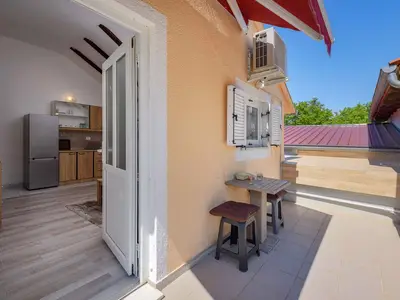 Ferienwohnung für 4 Personen (40 m²) in Juricani 1/10