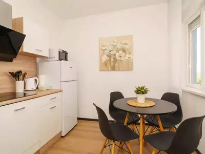 Ferienwohnung für 2 Personen (55 m²) in Dramalj 10/10