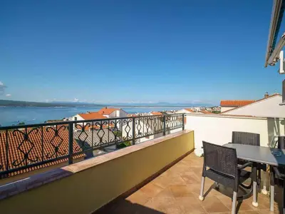 Ferienwohnung für 4 Personen (38 m²) in Crikvenica 1/10