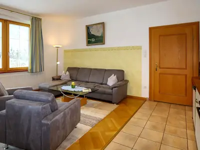 Wohnbereich in der offenen Wohnküche