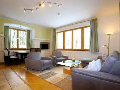 Wohn- und Essbereich in der offenen Wohnküche