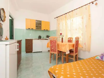 Ferienwohnung für 3 Personen (35 m²) in Poljica 6/10